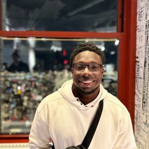 Meet your Posher, Derrick